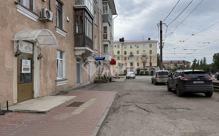 Отдельный вход/Центр города/Трафик фото