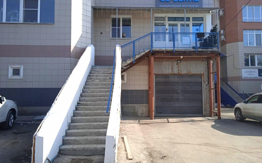 Продажа офиса 216 м2 с видом на Волгу фото