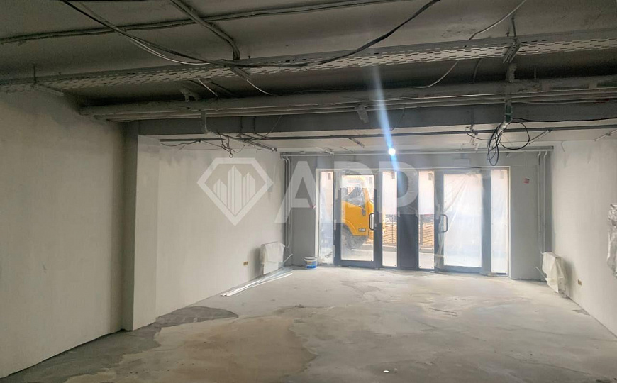 Сдам помещение свободного назначения под склад,производство 950 м² фото