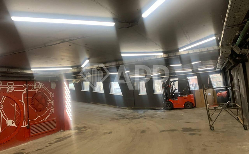 Сдам помещение свободного назначения под склад,производство 950 м² фото