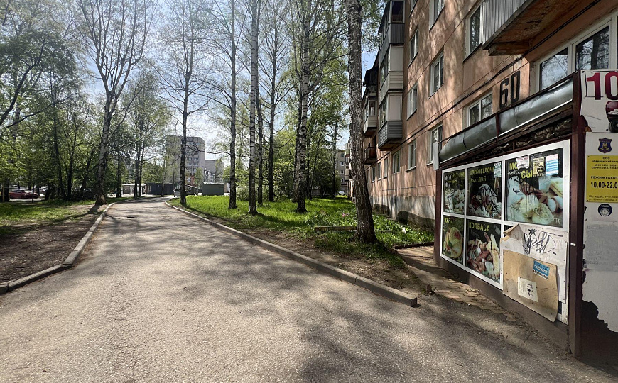 Продается помещение  на самом оживленном перекрестке Металлурга, 55м² фото
