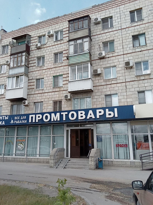 Помещение в проходном месте 200 м² фото