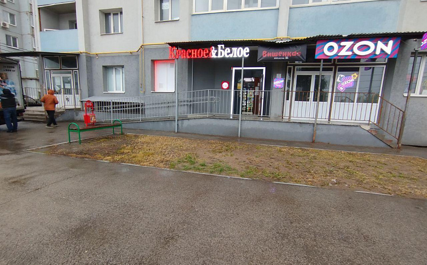 Помещение в аренду с высоким трафиком фото
