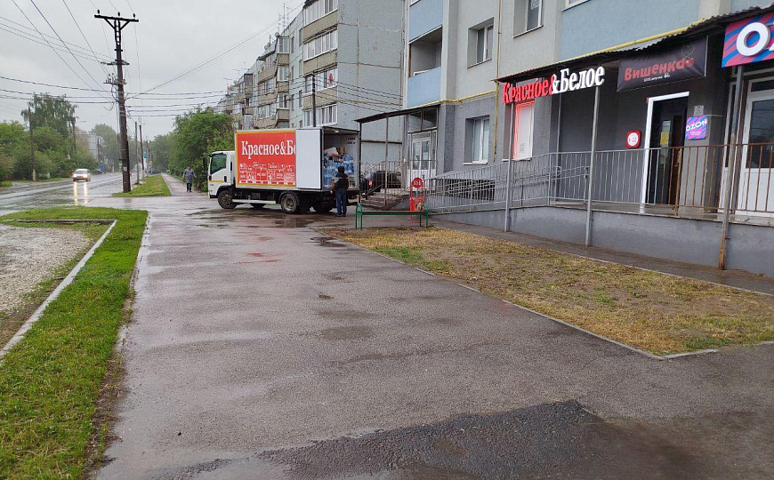 Помещение в аренду с высоким трафиком фото