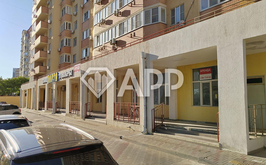 Сдам торговое помещение, 158 м² фото