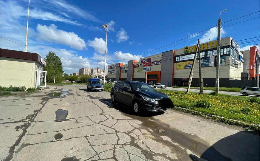 Сдам торговое помещение 20м² на 1 линии с высоким трафиком фото
