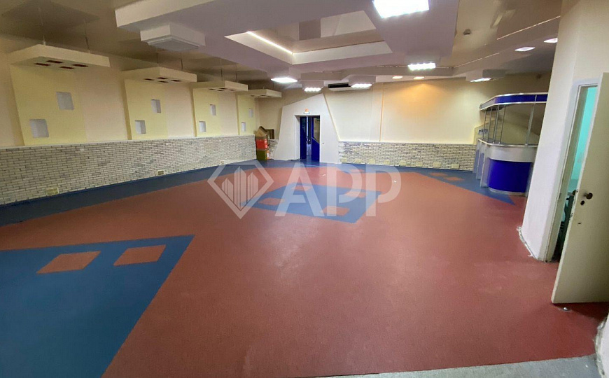 Сдается помещение свободного назначения 340 м² фото