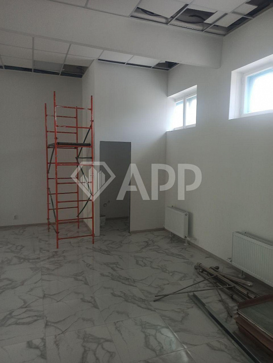 Сдаю торговое помещение, 80 м² фото