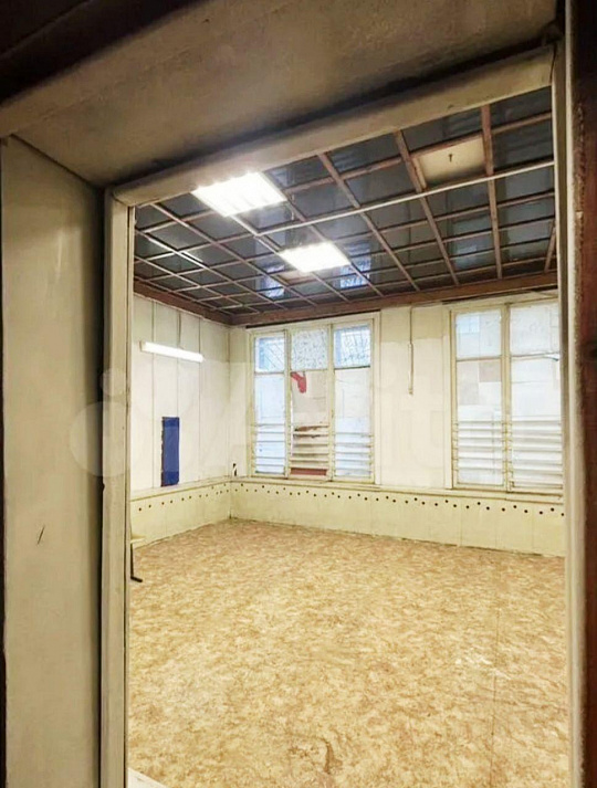 Сдам помещение 70м² с отдельным входом. фото