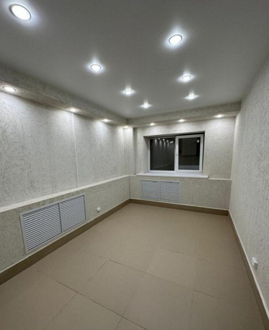 Продам помещение 16,6м² на первой линии, евроремонт. фото