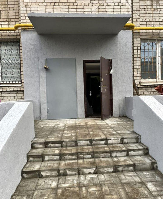 Продам помещение 16,6м² на первой линии, евроремонт. фото