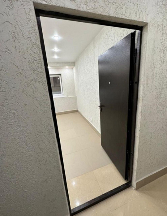Продам помещение 16,6м² на первой линии, евроремонт. фото