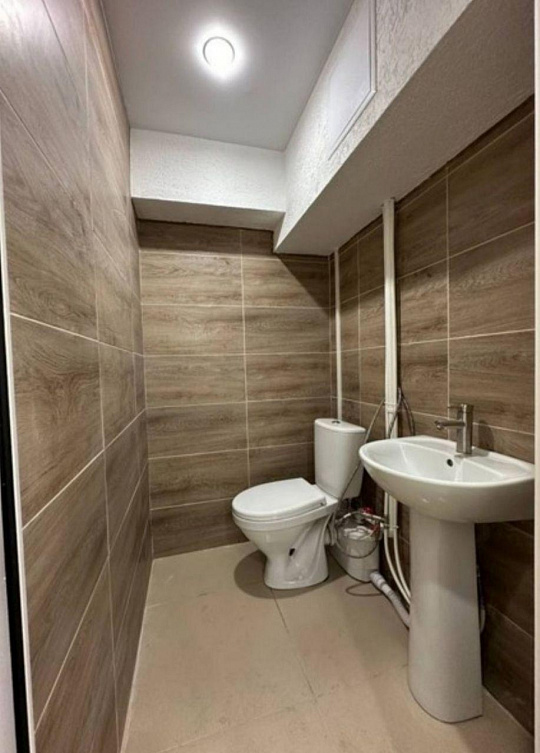 Продам помещение 16,6м² на первой линии, евроремонт. фото