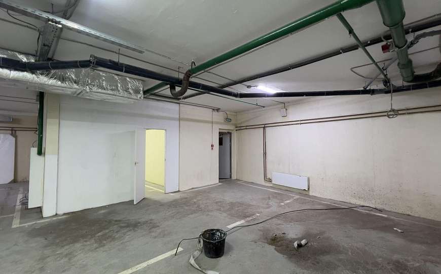 Сдам бизнес-центр/офисный центр, 1 200 м² фото