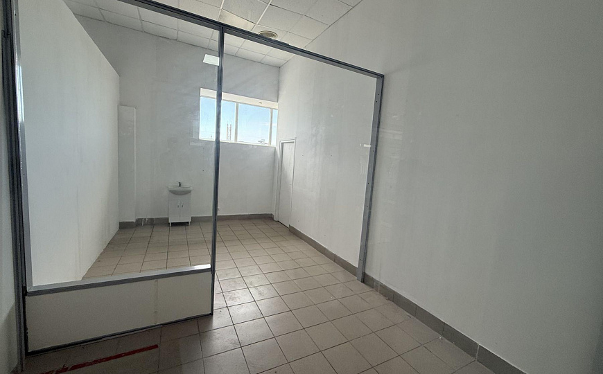 Сдам помещение свободного назначения, 40 м² с водой фото