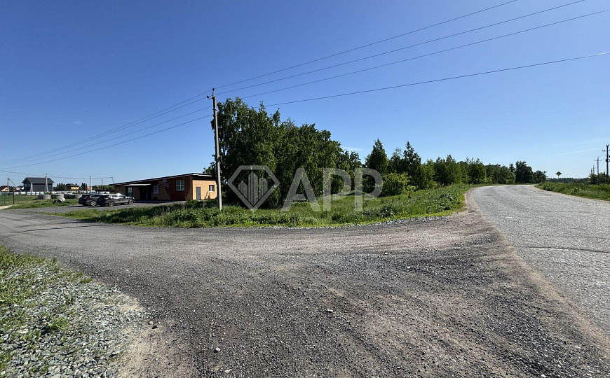 Отдельно стоящее кирпичное здание, 200 м² фото