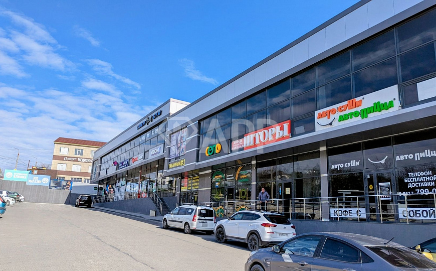 Сдам торговое помещение, 550 м² фото