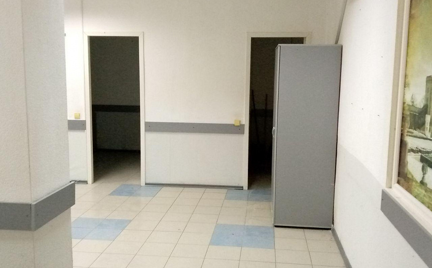Продажа отдельно стоящего здания в историческом центре города фото