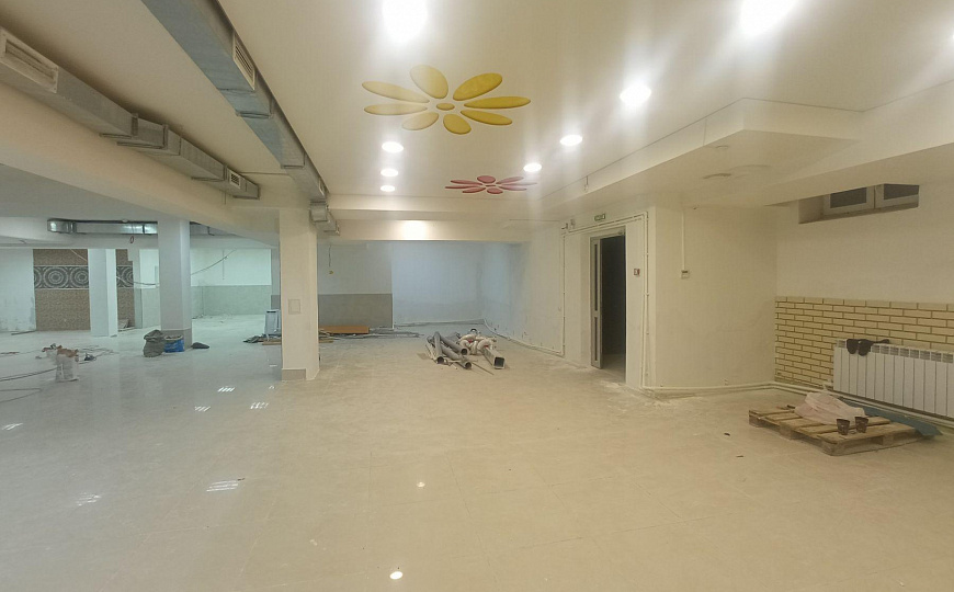 Сдам помещение свободного назначения, 314 м² фото