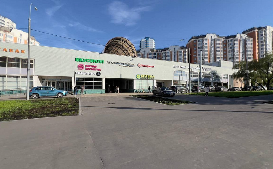 Сдам помещения в ТЦ 2000м² фото