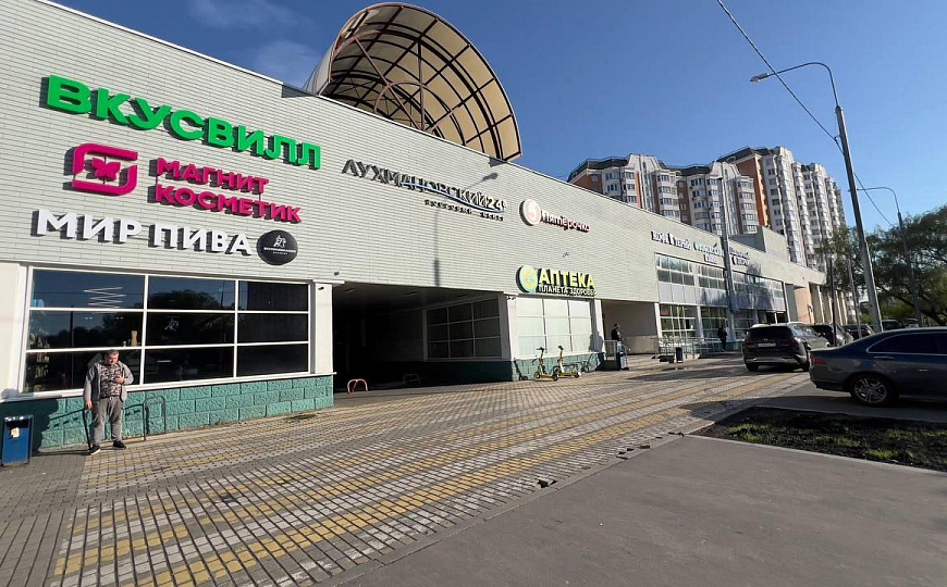 Сдам помещения в ТЦ 2000м² фото