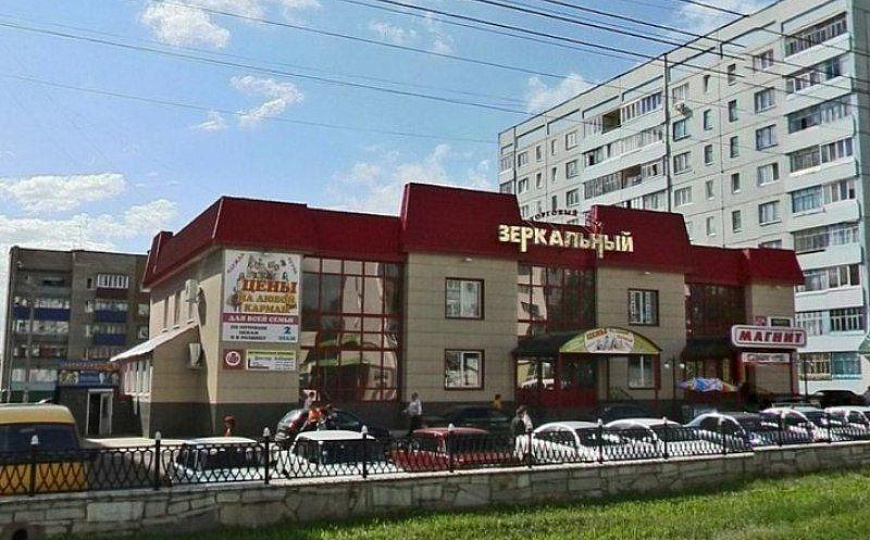Сдаётся помещение свободного назначения на 2 этаже торгового центра с большим автомобильным и общест фото