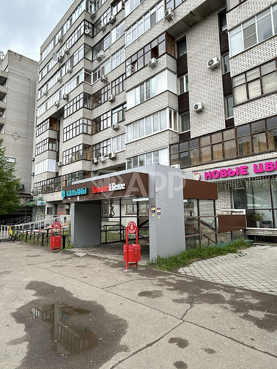 Сдаю 77 м² на первой линии. Высокий трафик! фото
