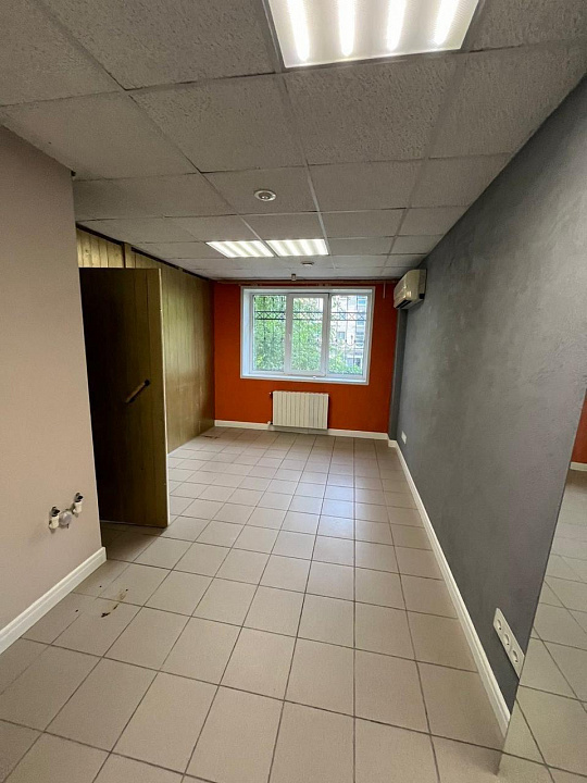 Центр, трафик, до 2500м² фото
