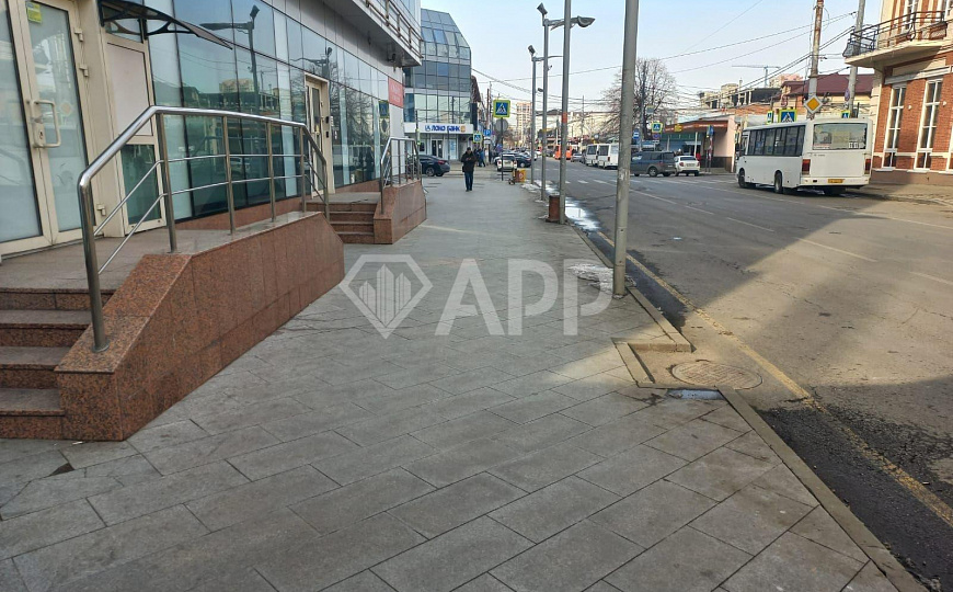 Сдаю помещение свободного назначения, 408 м² фото