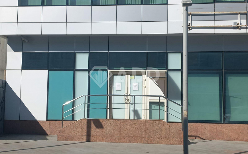 Сдаю помещение свободного назначения, 408 м² фото