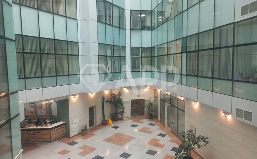 Сдаю помещение свободного назначения, 408 м² фото
