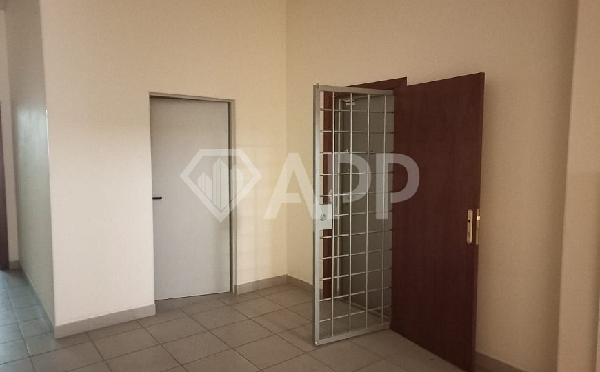 Сдаю помещение свободного назначения, 408 м² фото