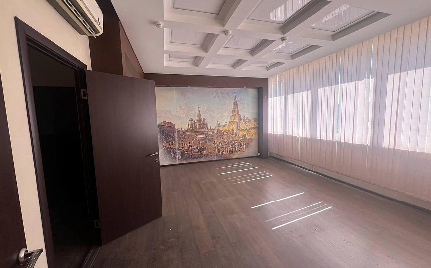 Аренда офисного помещения, 570 м² фото