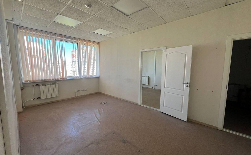 Аренда офисного помещения, 570 м² фото