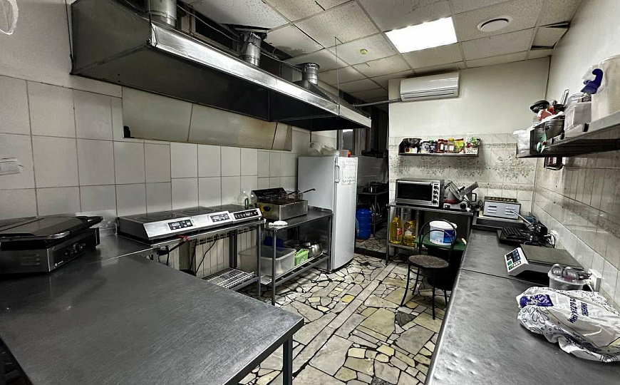 Аренда торговая площадь 280 м² фото