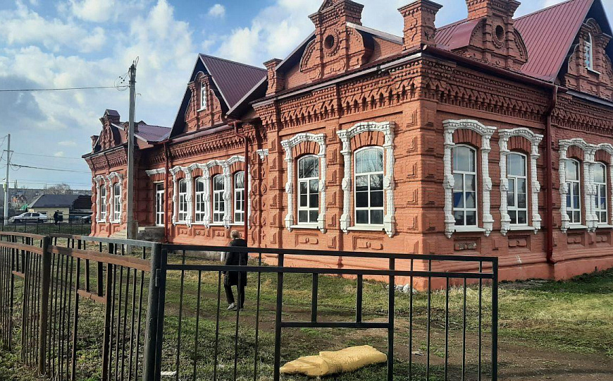 Отдельно стоячее здание фото