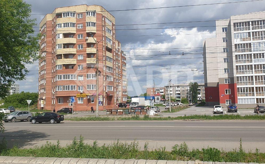 Офис/Фитнес центр/Банк от 500 до 2600 м2 фото