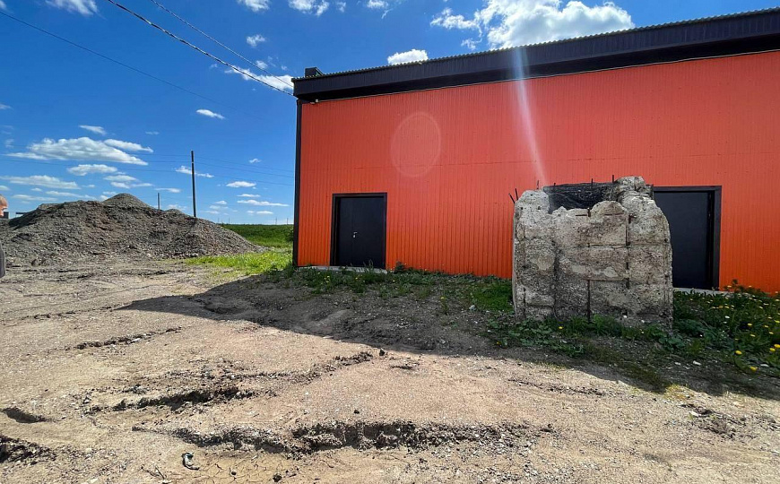 Сдам помещение свободного назначения 851м² под торговлю/ склад/производство фото
