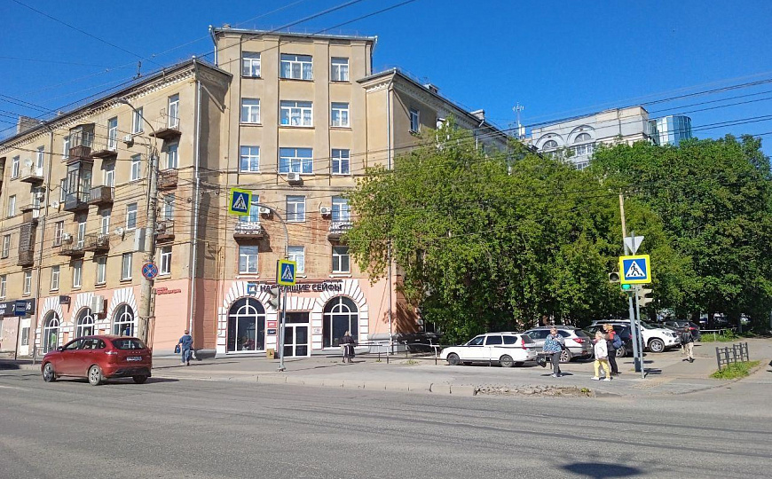 Помещение в центре фото