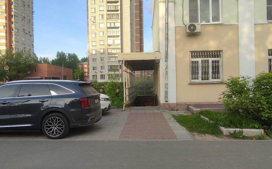 Сдам цоколь по низкой цене фото