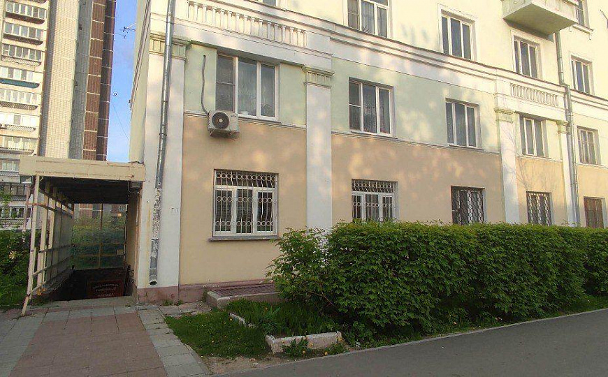 Сдам цоколь по низкой цене фото