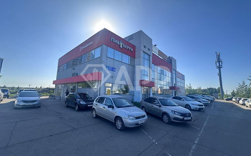 Аренда торгового помещения 750м2  фото
