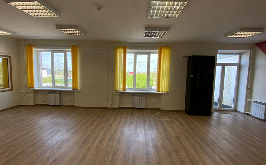 Сдам офисное помещение, 400 м² фото