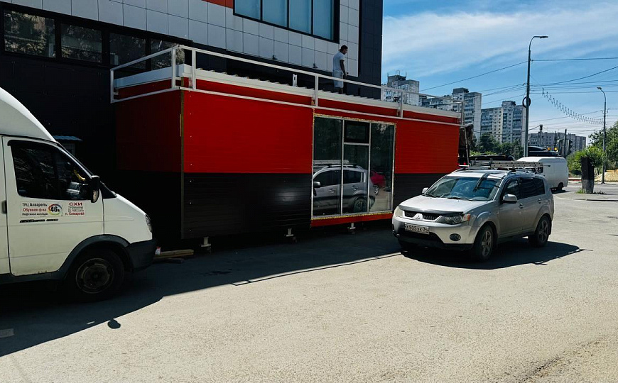 Сдам торговый павильон в проходном месте, 27,6 м²  фото