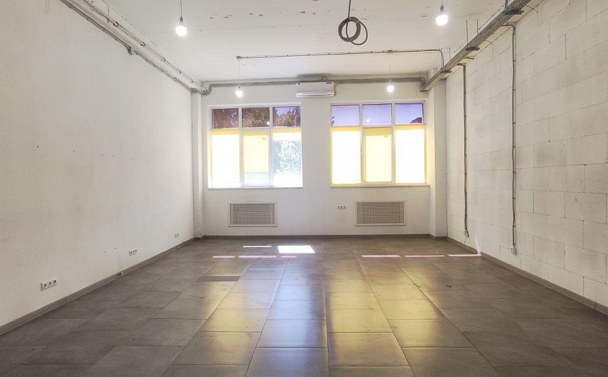 Офис в центре от 65 м² фото