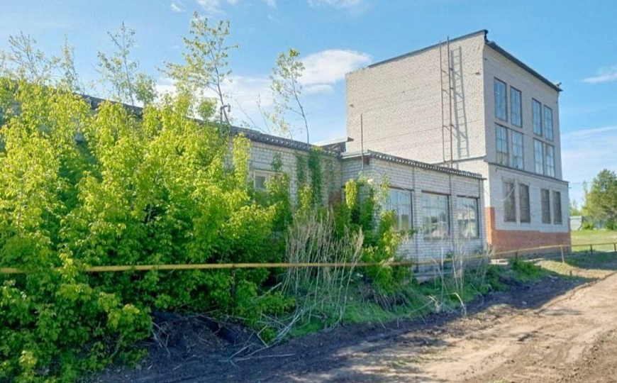 Складское помещение 895м² на земле 1Га. фото