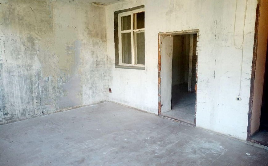 Складское помещение 895м² на земле 1Га. фото