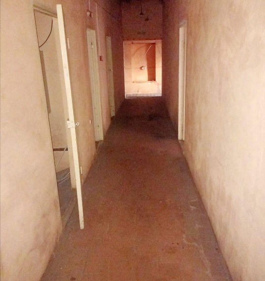 Складское помещение 895м² на земле 1Га. фото