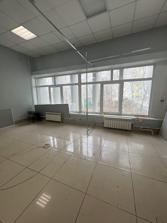 Сдам торговое помещение, 45 м² фото
