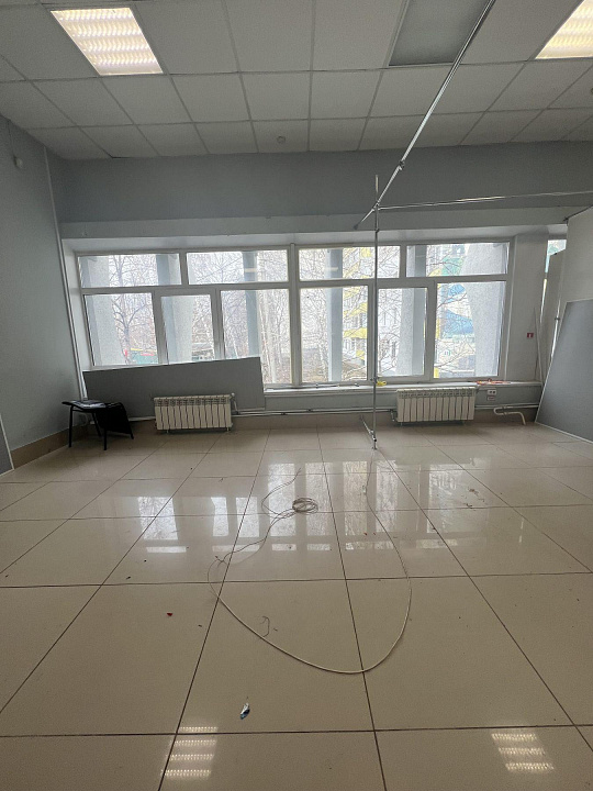 Сдам торговое помещение, 45 м² фото
